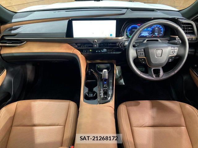 Toyota Crown Sports 2025-01 7783914-1