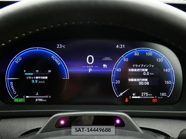 Toyota Crown Sports 2024-08 7783904-10