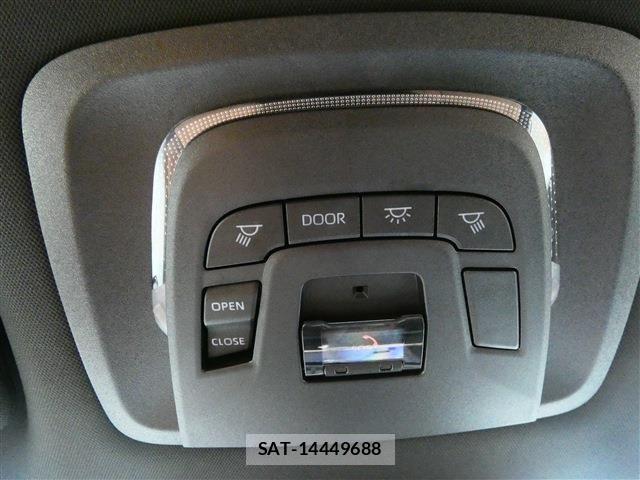 Toyota Crown Sports 2024-08 7783904-21