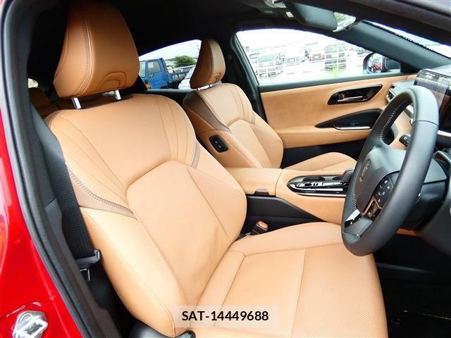 Toyota Crown Sports 2024-08 7783904-23