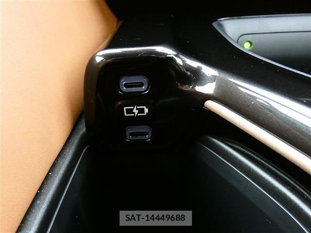 Toyota Crown Sports 2024-08 7783904-6