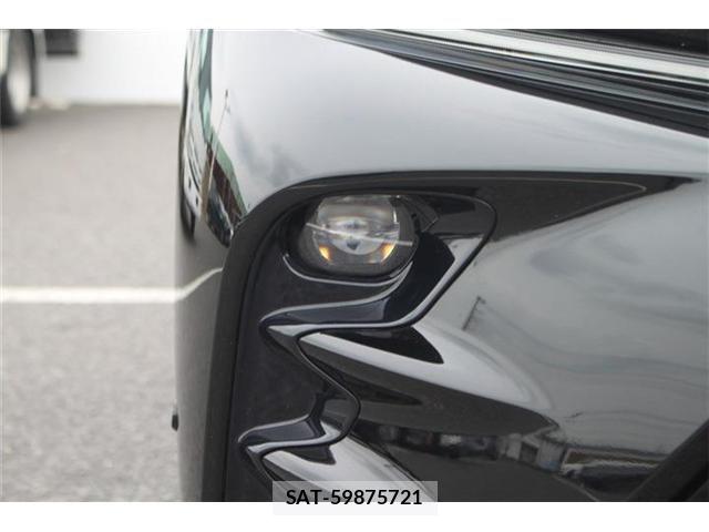 Toyota Crown Sports 2024-02 7783905-23