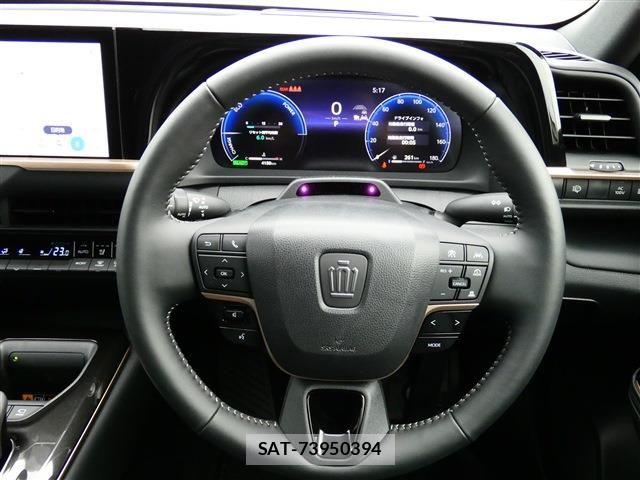 Toyota Crown Sports 2025-08 7783917-10