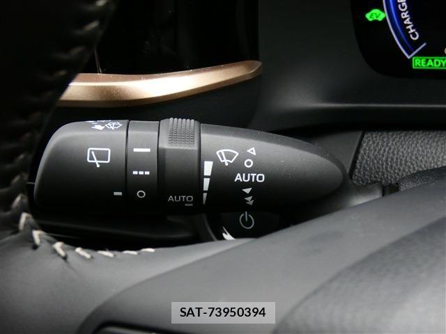 Toyota Crown Sports 2025-08 7783917-13