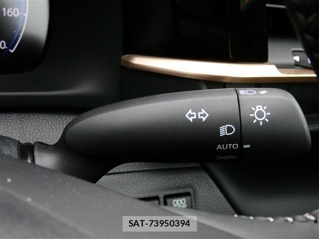 Toyota Crown Sports 2025-08 7783917-14