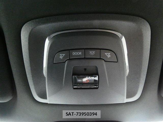 Toyota Crown Sports 2025-08 7783917-21