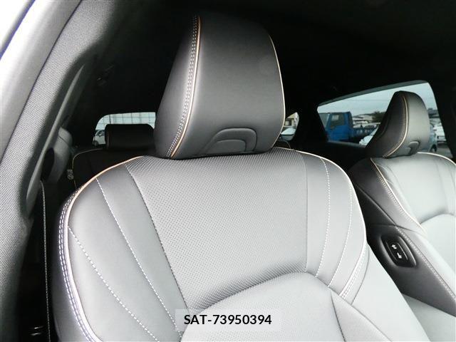 Toyota Crown Sports 2025-08 7783917-24