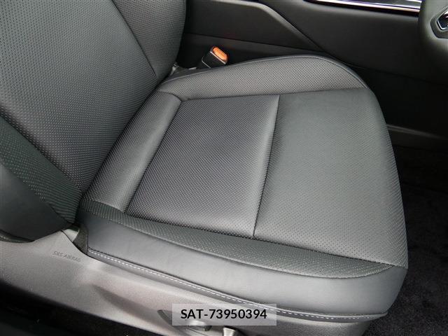 Toyota Crown Sports 2025-08 7783917-25