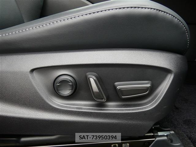 Toyota Crown Sports 2025-08 7783917-26
