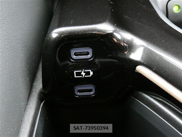 Toyota Crown Sports 2025-08 7783917-6