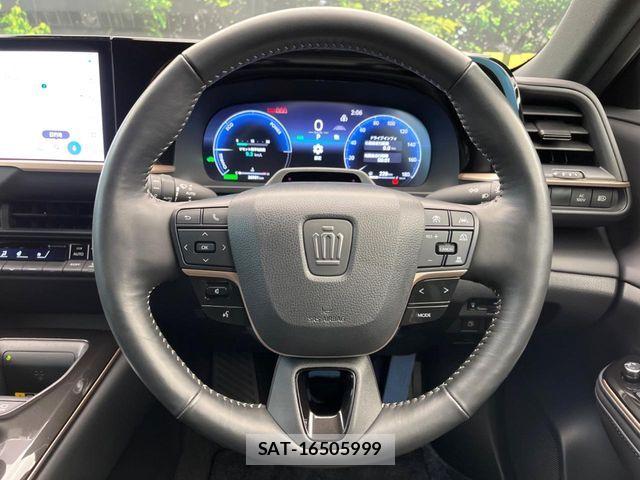 Toyota Crown Sports 2024-04 7783896-9