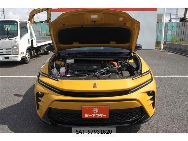 Toyota Crown Sports 2024-04 7783895-28