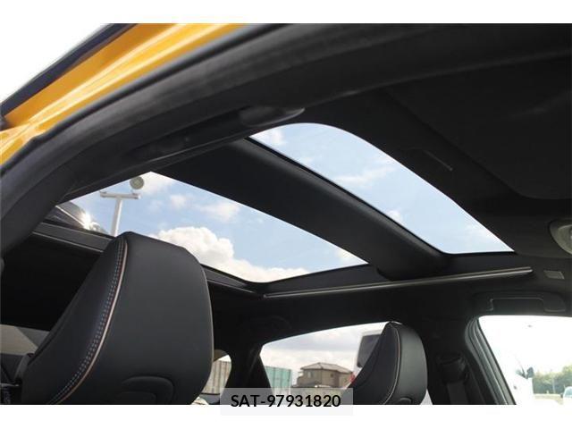 Toyota Crown Sports 2024-04 7783895-3