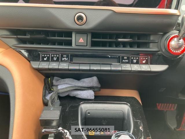 Toyota Crown Sports 2025-01 7875936-23