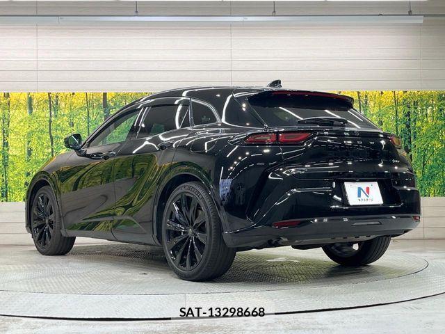 Toyota Crown Sports 2024-07 7875937-16