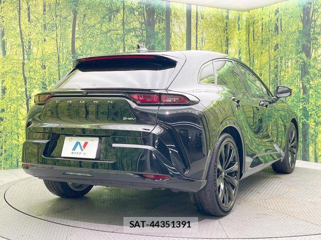 Toyota Crown Sports 2024-11 7961056-16