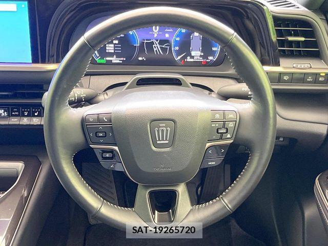 Toyota Crown Sports 2024-08 7961055-10