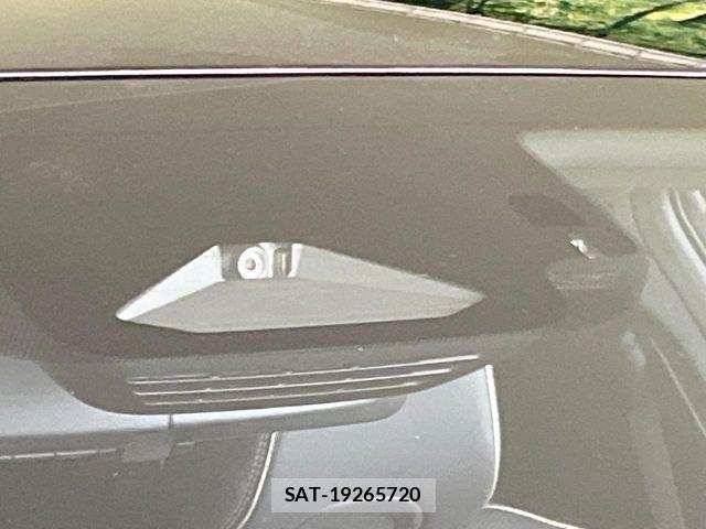 Toyota Crown Sports 2024-08 7961055-4