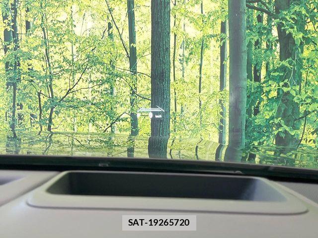Toyota Crown Sports 2024-08 7961055-5