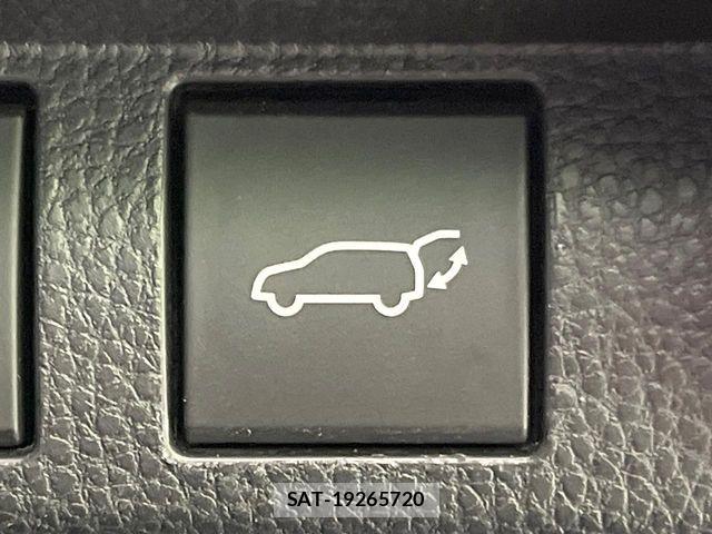 Toyota Crown Sports 2024-08 7961055-6