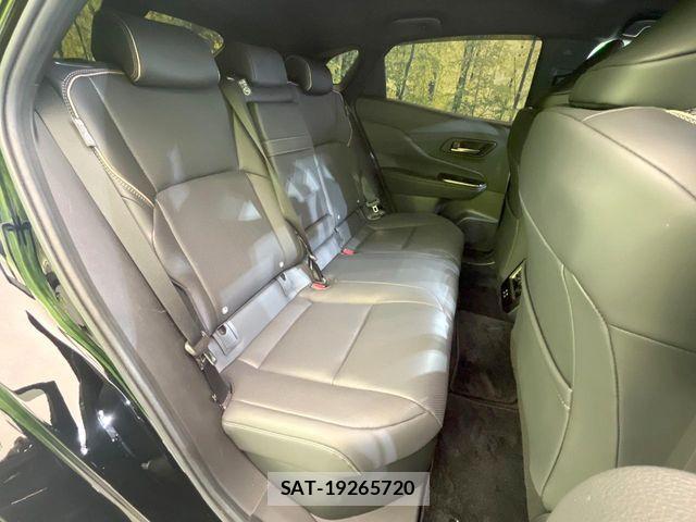 Toyota Crown Sports 2024-08 7961055-8