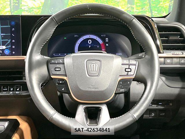 Toyota Crown Sports 2024-02 7961058-10