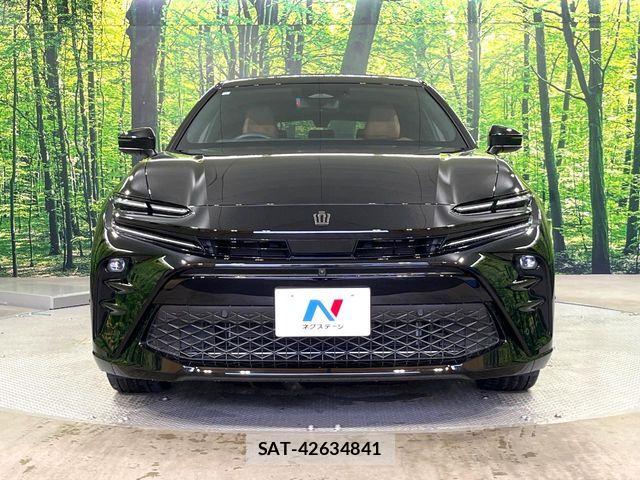 Toyota Crown Sports 2024-02 7961058-13