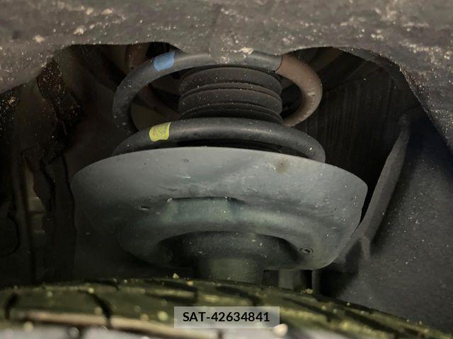 Toyota Crown Sports 2024-02 7961058-19