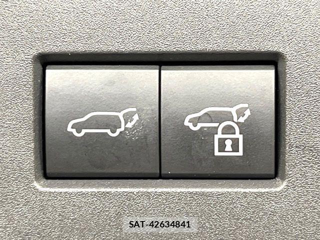 Toyota Crown Sports 2024-02 7961058-5