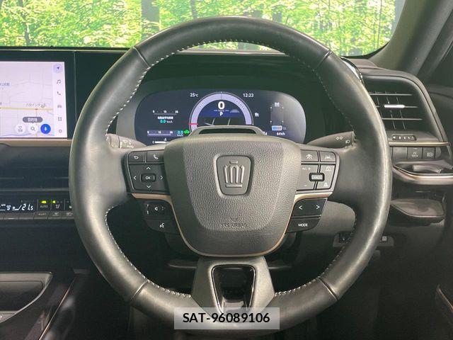 Toyota Crown Sports 2023-12 7978913-10