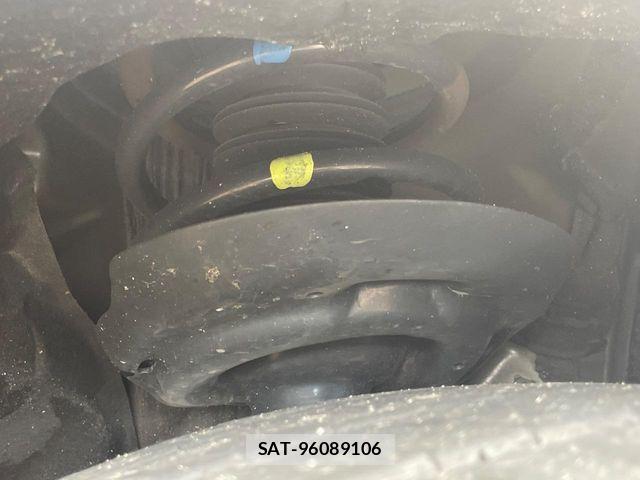 Toyota Crown Sports 2023-12 7978913-19
