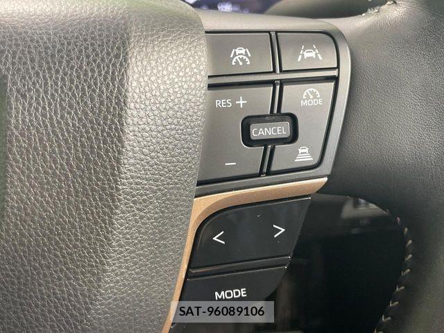 Toyota Crown Sports 2023-12 7978913-6