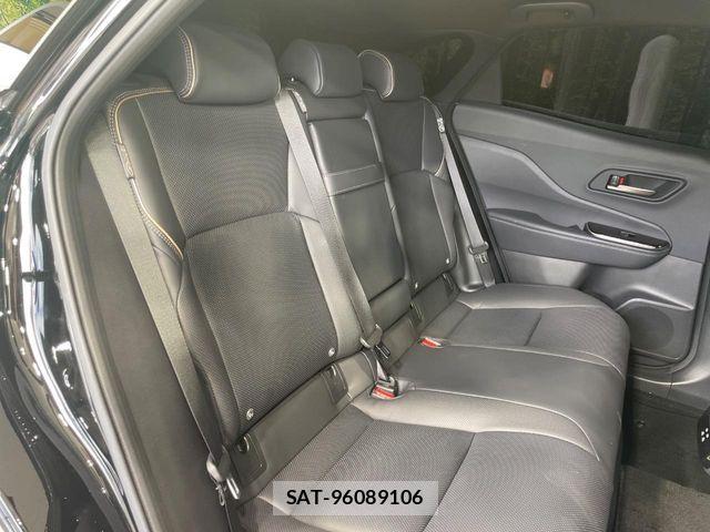 Toyota Crown Sports 2023-12 7978913-8