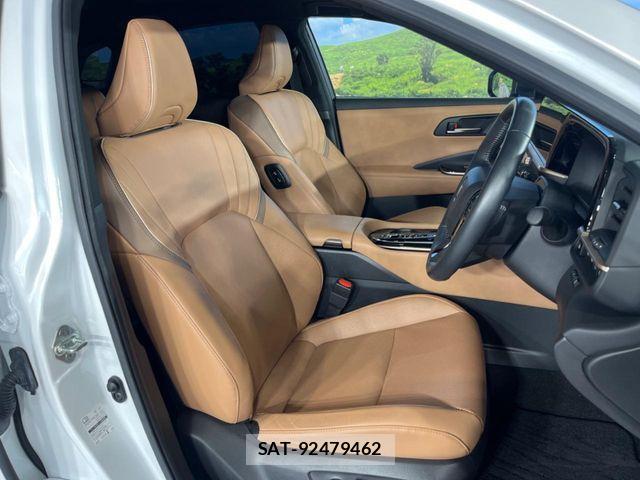 Toyota Crown Sports 2024-01 7978911-9
