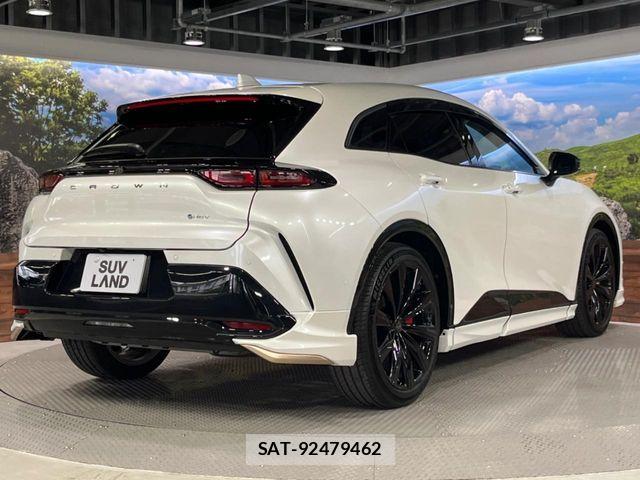 Toyota Crown Sports 2024-01 7978911-18