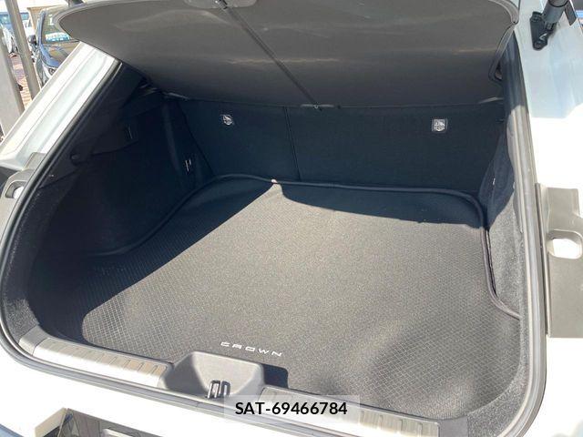 Toyota Crown Sports 2024-06 7978912-11