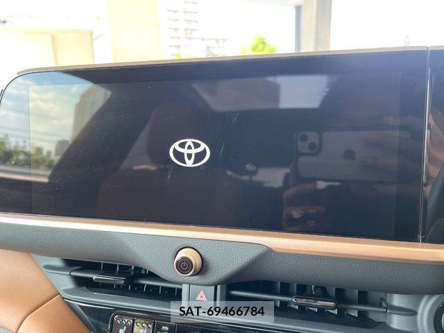 Toyota Crown Sports 2024-06 7978912-4