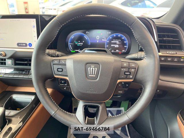 Toyota Crown Sports 2024-06 7978912-8