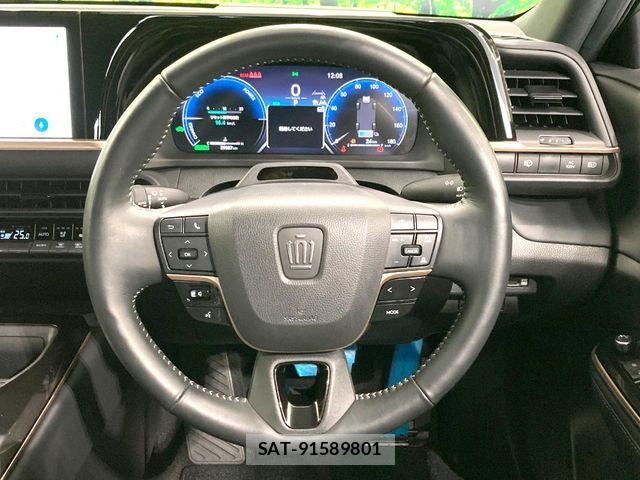 Toyota Crown Sports 2024-03 7978915-10