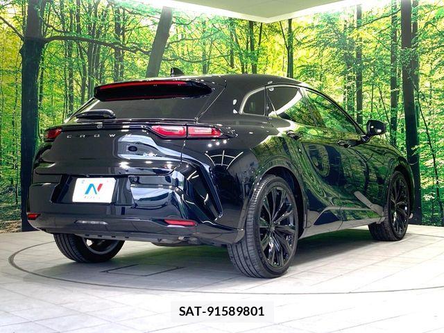Toyota Crown Sports 2024-03 7978915-16