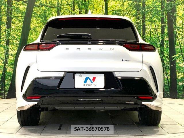 Toyota Crown Sports 2024-11 7978910-14