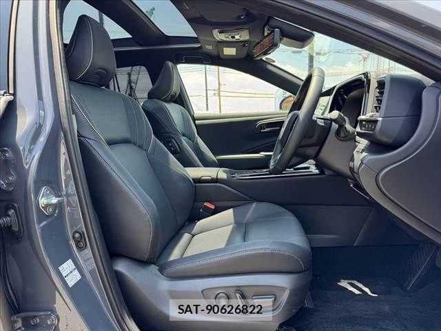 Toyota Crown Sports 2024-09 8035089-15