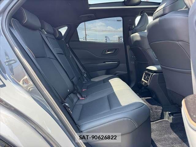Toyota Crown Sports 2024-09 8035089-19