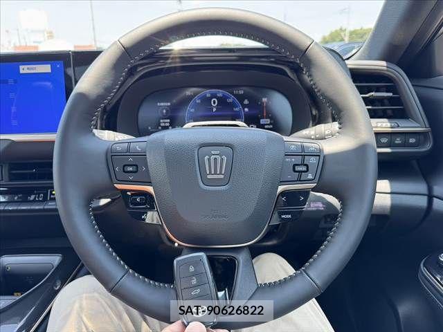 Toyota Crown Sports 2024-09 8035089-6