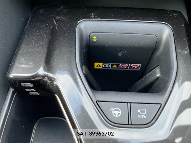 Toyota Crown Sports 2024-10 8035090-17