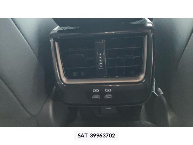 Toyota Crown Sports 2024-10 8035090-28