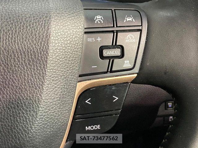 Toyota Crown Sports 2025-07 8035092-5