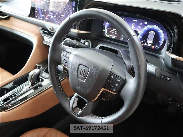 Toyota Crown Sports 2024-03 8035086-12