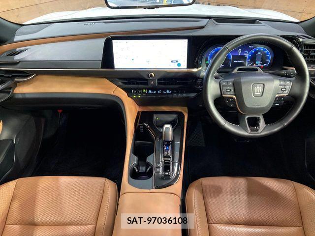 Toyota Crown Sports 2024-04 8035087-1