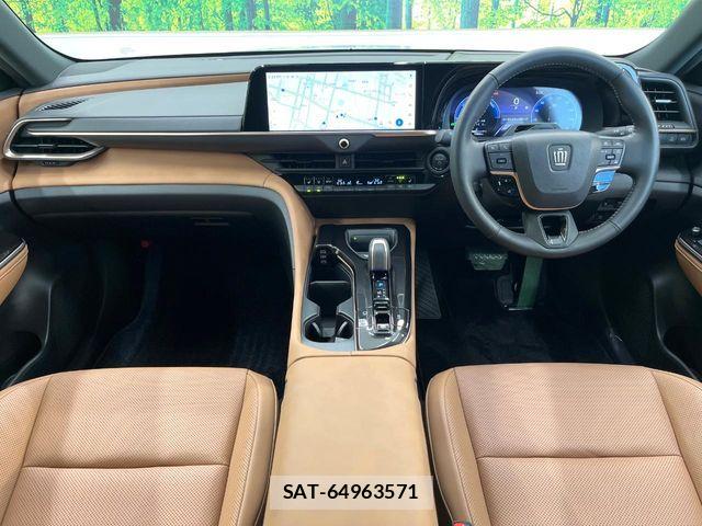 Toyota Crown Sports 2024-02 8073416-1